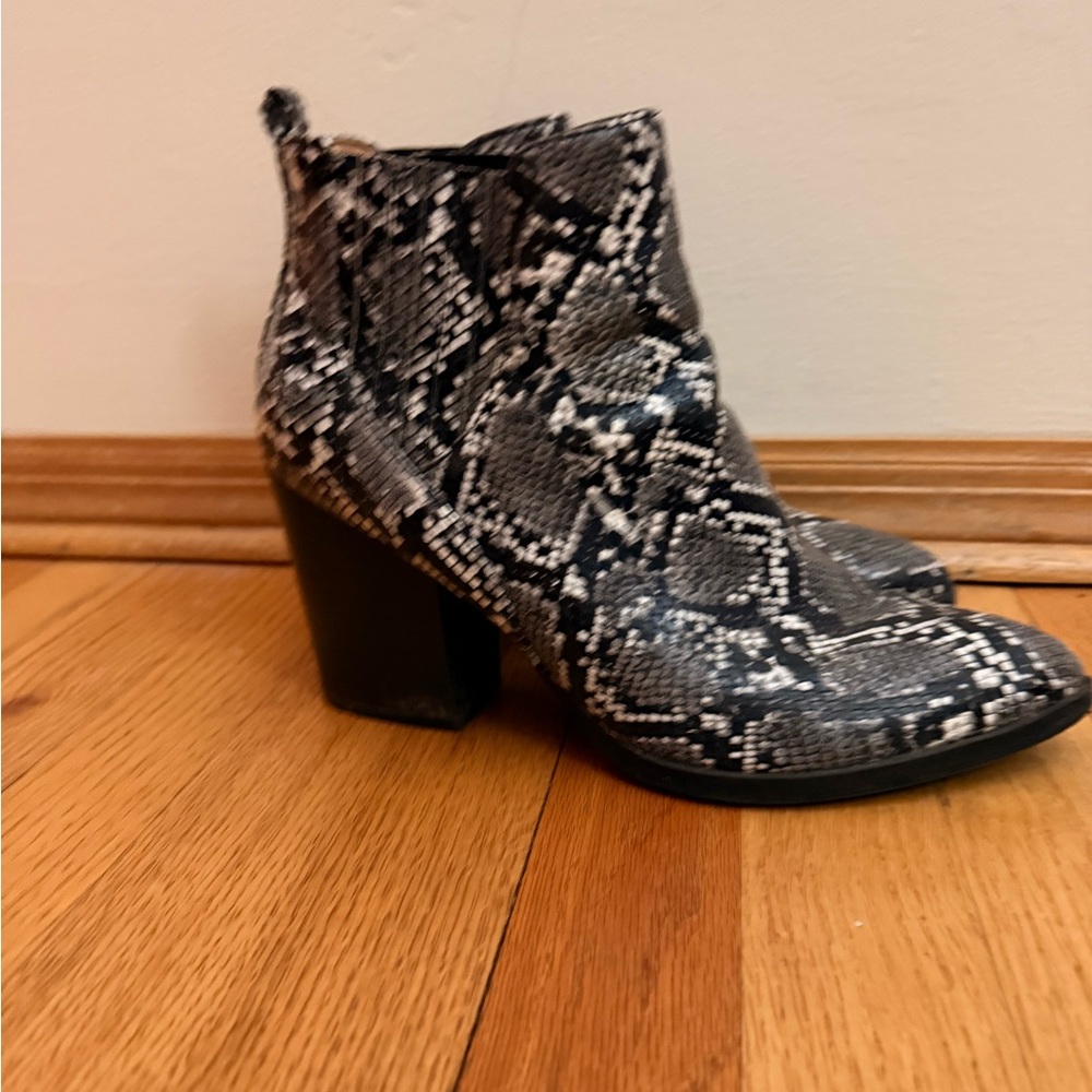 Black and White Snake Print Ankle Boots